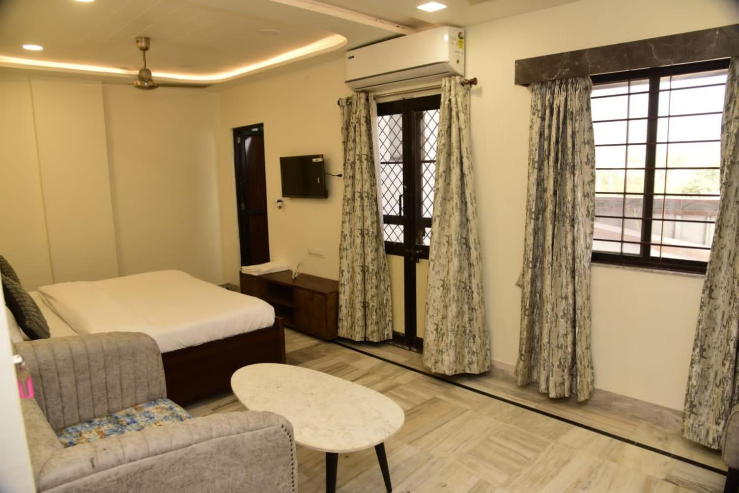 Holiday Out Hotel Jodhpur  Ngoại thất bức ảnh